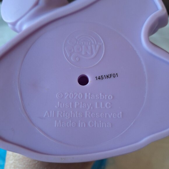 2020 My Little Pony Izzy Moonbow Styling Head Bust Brushable Hair MLP - Picture 2 of 11